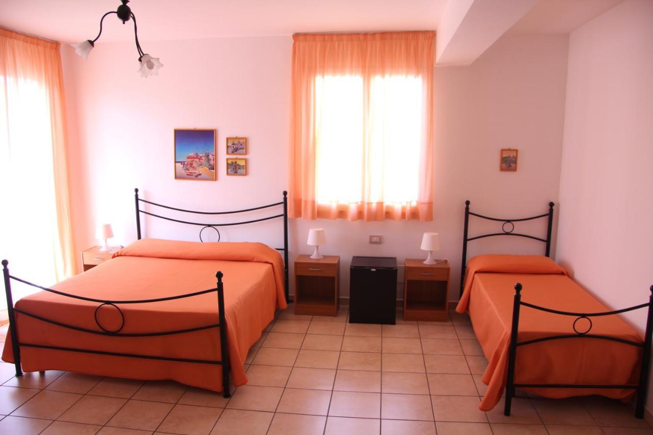 Fragolina B&B Furci Siculo Bagian luar foto